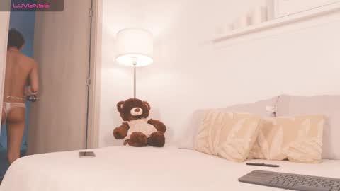 Snapshot of moon_angels chatting on 09/23/25, 07:06 Angels online show from 09/23/25, 07:06