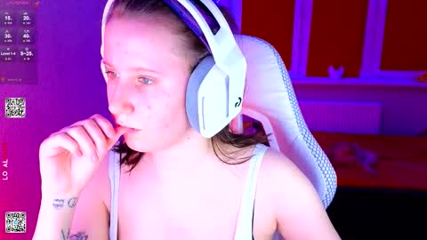 Lola online show from 02/18/26, 05:20