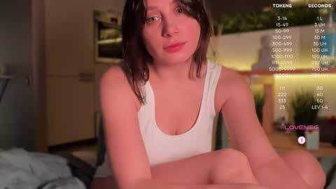 Luna  online show from 12/04/25, 10:07