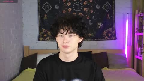 Snapshot of moon_gloww chatting on 02/13/26, 05:53 moon_gloww online show from 02/13/26, 05:53