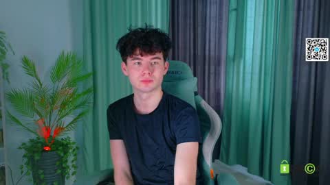 moon_gloww online show from 04/07/26, 03:07