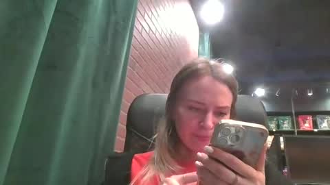 moon_light_girl online show from 03/05/25, 06:12