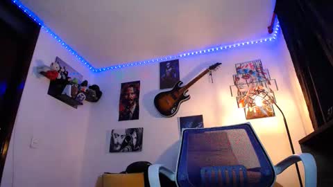 Luna online show from 01/16/25, 02:51