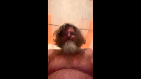 Snapshot of moon_man5 chatting on 12/07/24, 04:31 Mitchell online show from 12/07/24, 04:31