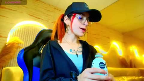 Moon online show from 05/19/26, 12:33