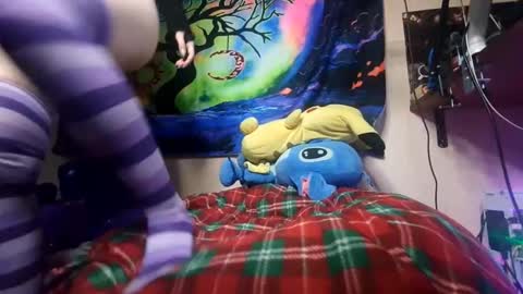 Snapshot of moon_shy chatting on 10/05/25, 04:16 Luna online show from 10/05/25, 04:16