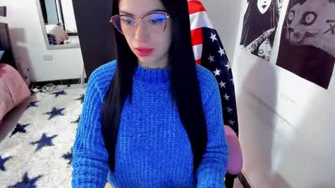 Snapshot of moon_wills chatting on 02/20/25, 01:08 MOON online show from 02/20/25, 01:08