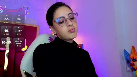 Snapshot of moon_winy chatting on 05/23/26, 11:25 Winy online show from 05/23/26, 11:25