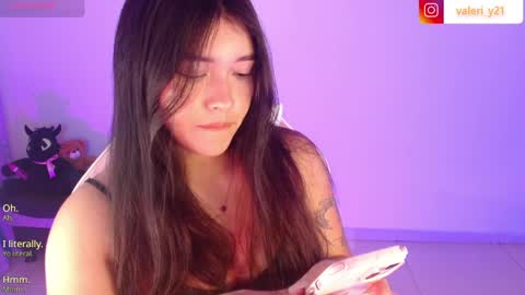 Snapshot of moonbella_bell chatting on 04/28/26, 04:06 bell online show from 04/28/26, 04:06