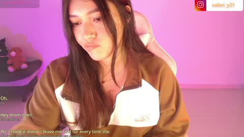 Snapshot of moonbella_bell chatting on 05/10/26, 03:12 bell online show from 05/10/26, 03:12