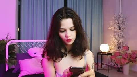 Snapshot of moonberry_yi chatting on 07/20/26, 08:22 VIPER online show from 07/20/26, 08:22