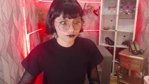 Charlotte online show from 10/18/25, 06:08