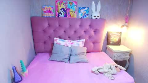 Charlotte online show from 04/08/26, 06:41