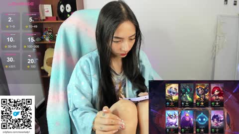 MOON  online show from 01/21/25, 12:25