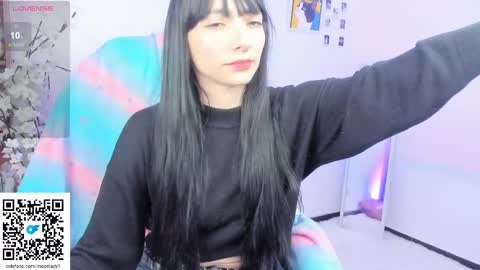 MOON  online show from 09/10/25, 02:33