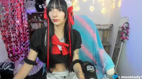 MOON  online show from 04/17/26, 02:03