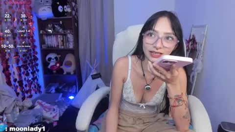MOON  online show from 05/30/26, 01:14