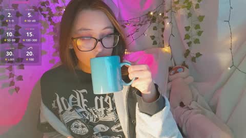 Snapshot of moonlight__lovers chatting on 12/04/24, 12:14 Dana online show from 12/04/24, 12:14