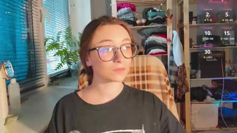 Snapshot of moonlight__lovers chatting on 02/27/25, 12:56 Dana online show from 02/27/25, 12:56