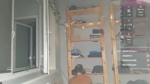 Snapshot of moonlight__lovers chatting on 10/09/25, 10:52 Dana online show from 10/09/25, 10:52