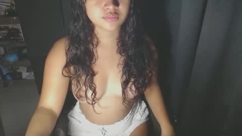 Snapshot of moonlight_xxx chatting on 01/11/26, 07:24 moon online show from 01/11/26, 07:24