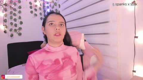 moonliight__ online show from 02/02/25, 12:19