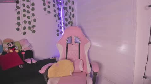 moonliight__ online show from 03/09/25, 10:19