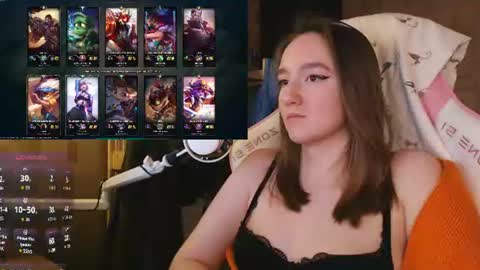 Snapshot of moonlish_siren chatting on 06/29/26, 10:21 Katrin online show from 06/29/26, 10:21