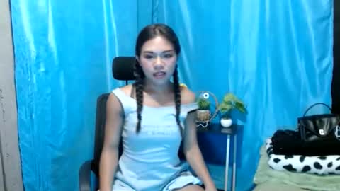 Snapshot of moonlit_jane chatting on 05/28/26, 04:10 moonlit_jane online show from 05/28/26, 04:10