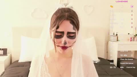 Cristy online show from 10/31/25, 06:47