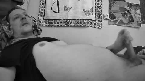 Snapshot of moonlucky007 chatting on 03/10/25, 02:50 Moonlucky007 online show from 03/10/25, 02:50