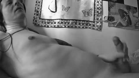 Moonlucky007 online show from 05/23/26, 12:42