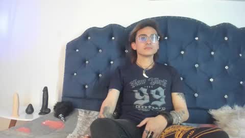 Moon online show from 10/04/25, 08:07