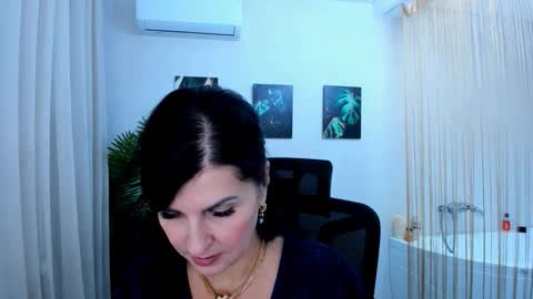 Ask me  online show from 11/27/25, 03:52