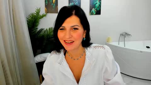 Ask me  online show from 12/01/25, 04:39