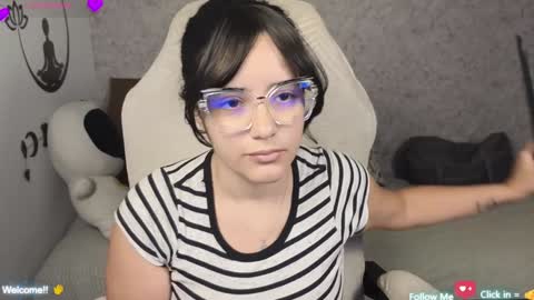 Snapshot of moonwoman_ chatting on 01/21/25, 03:26 Moon Woman online show from 01/21/25, 03:26