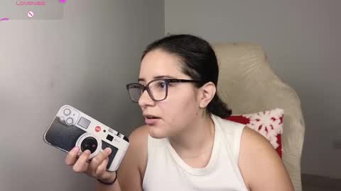 Moon Woman online show from 12/22/25, 04:42