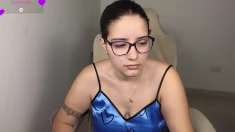 Moon Woman online show from 01/11/26, 03:11