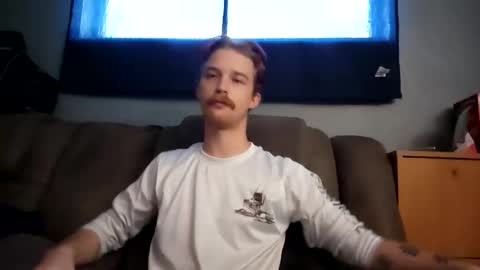 Snapshot of moose6810 chatting on 11/07/25, 04:40 M00SE online show from 11/07/25, 04:40