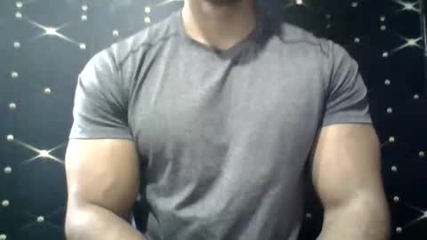 Snapshot of moreno1muscular chatting on 03/11/25, 01:23 moreno1muscular online show from 03/11/25, 01:23