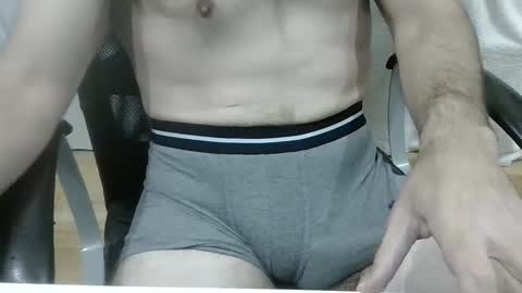 Snapshot of moreno2669 chatting on 12/21/24, 05:18 moreno2669 online show from 12/21/24, 05:18