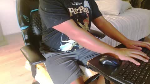 Snapshot of moreofthis chatting on 09/28/25, 02:39 Didier online show from 09/28/25, 02:39