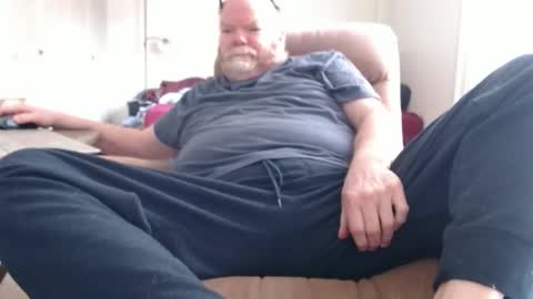 Snapshot of morgan5965 chatting on 04/19/26, 12:43 morgan5965 online show from 04/19/26, 12:43