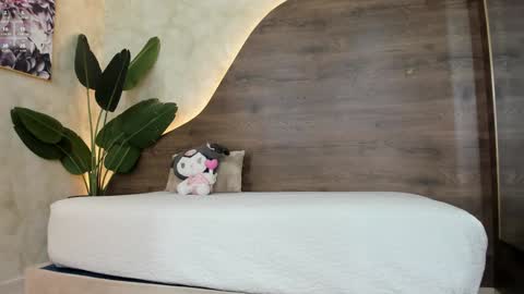 Snapshot of morgan_hill_ chatting on 01/23/25, 06:14 Morgan online show from 01/23/25, 06:14