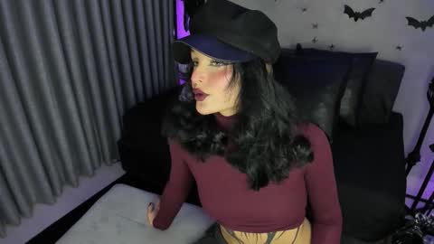 Snapshot of morgan_hill_ chatting on 11/11/25, 11:54 Morgan online show from 11/11/25, 11:54