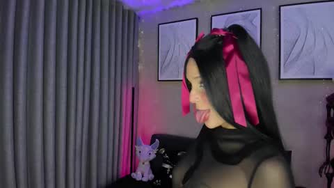 Snapshot of morgan_hill_ chatting on 12/04/25, 12:14 Morgan online show from 12/04/25, 12:14