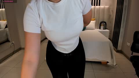 Snapshot of morganhicks chatting on 01/25/25, 11:55 Morgan Hicks online show from 01/25/25, 11:55