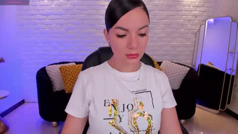 Snapshot of morganhicks chatting on 09/14/25, 05:45 Morgan Hicks online show from 09/14/25, 05:45