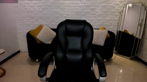 Snapshot of morganhicks chatting on 11/04/25, 07:24 Morgan Hicks online show from 11/04/25, 07:24