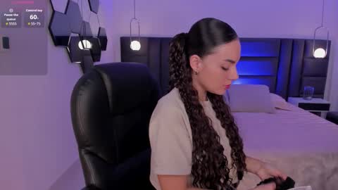 Snapshot of morganhicks chatting on 11/14/25, 07:34 Morgan Hicks online show from 11/14/25, 07:34